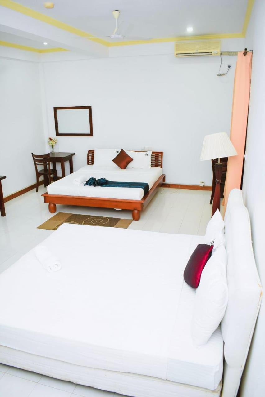 Hotel Sobana Lake Front Udawalawe Εξωτερικό φωτογραφία