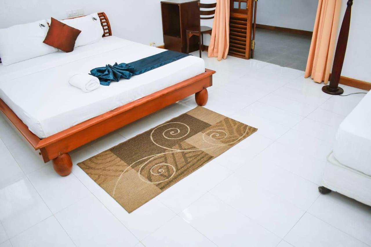 Hotel Sobana Lake Front Udawalawe Εξωτερικό φωτογραφία