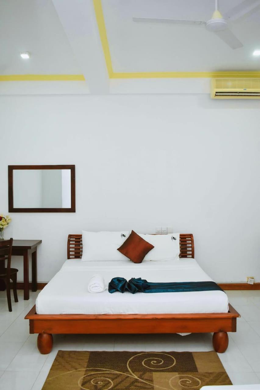 Hotel Sobana Lake Front Udawalawe Εξωτερικό φωτογραφία