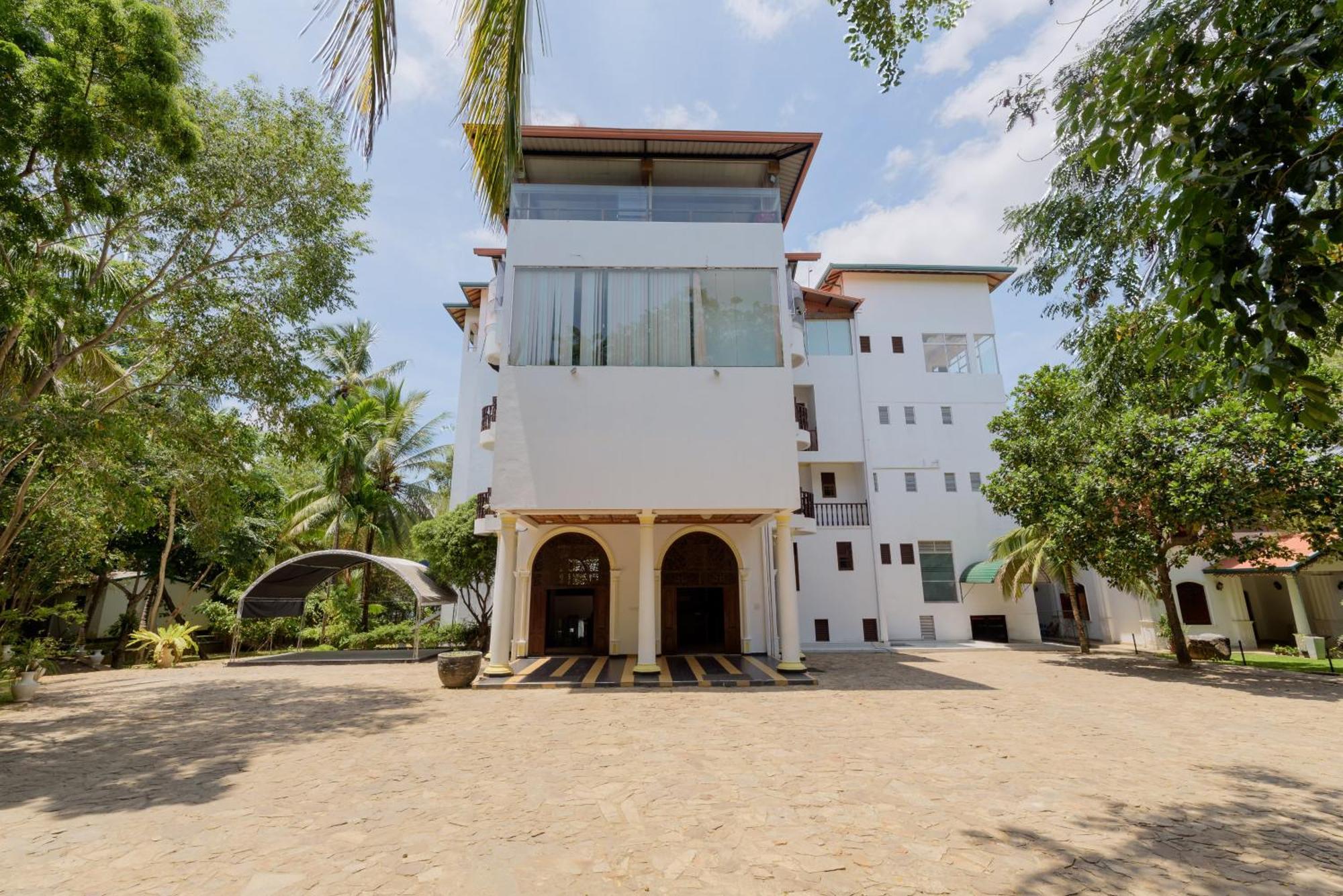 Hotel Sobana Lake Front Udawalawe Εξωτερικό φωτογραφία